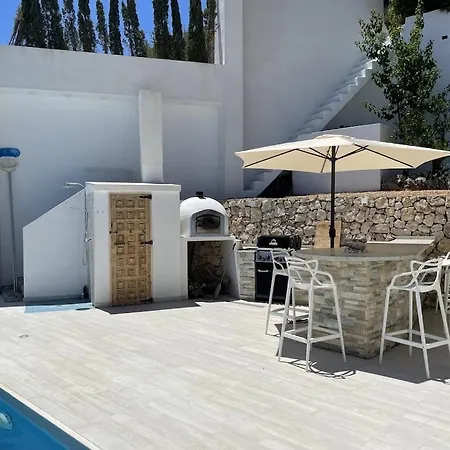 Casa Vida, Your With Panoramic Sea Views In Moraira. Villa *