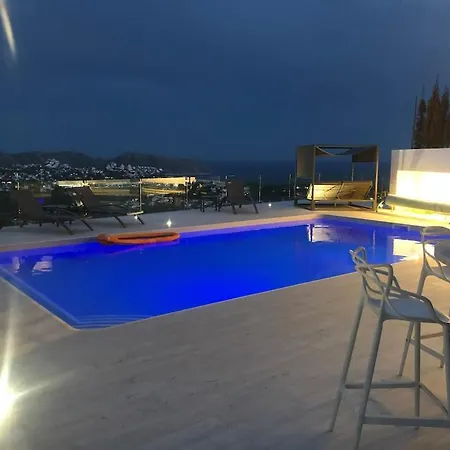 Casa Vida, Your With Panoramic Sea Views In Moraira. Villa
